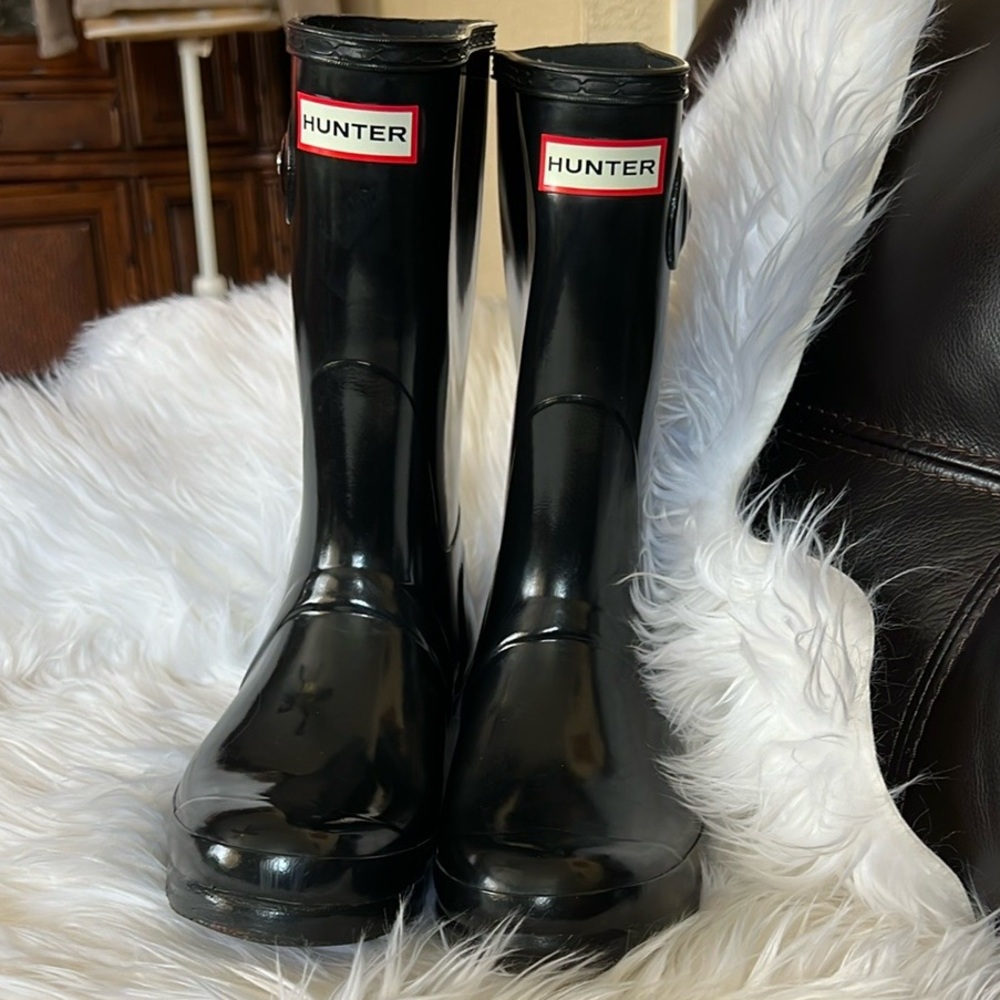 Hunter Black Rain Boots - Picture 3 of 11